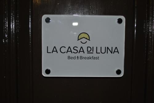 La Casa Di Lu Nápoles Exterior foto